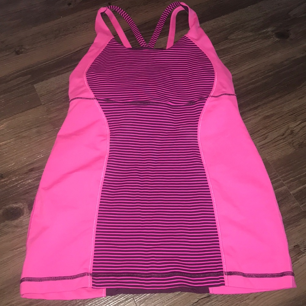 Lululemon tank